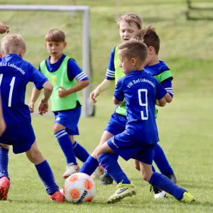 F-Junioren beim Hackschnitzelcup in Rosenthal am Ball